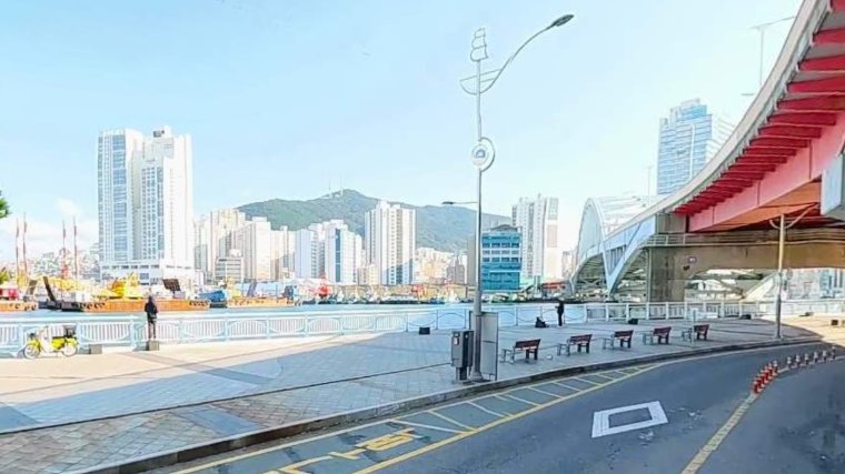 부산 중구 중앙동7가 부산대교 밑 포인트