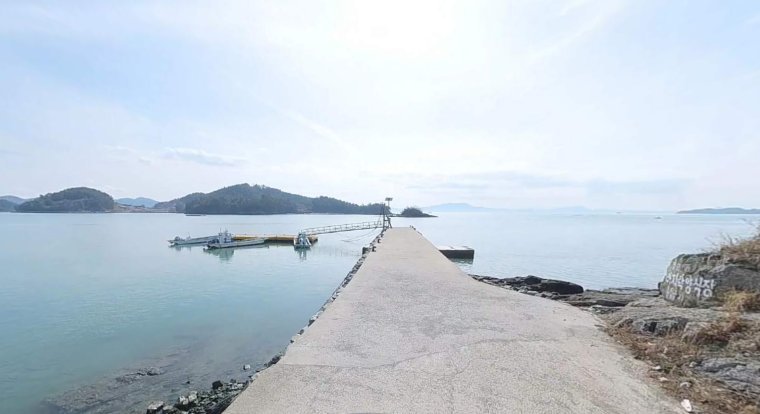 여수 소라면 사곡리 궁항 마을 선착장 갯바위 포인트